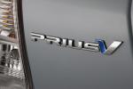 Toyota Prius V 2011 года